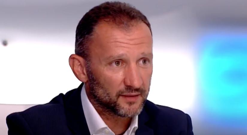 Ezért kap mindenki hűtőmágnest karácsonyra Kokóéknál