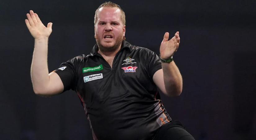 Gilding meglepődött, Van Duijvenbode elnézte az időt