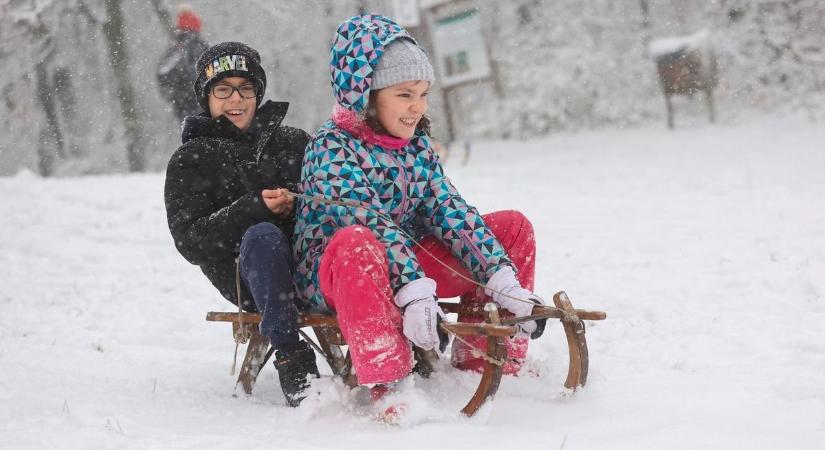 Váratlan fordultat: eldőlt, hogy fehér lesz-e a karácsonyunk!