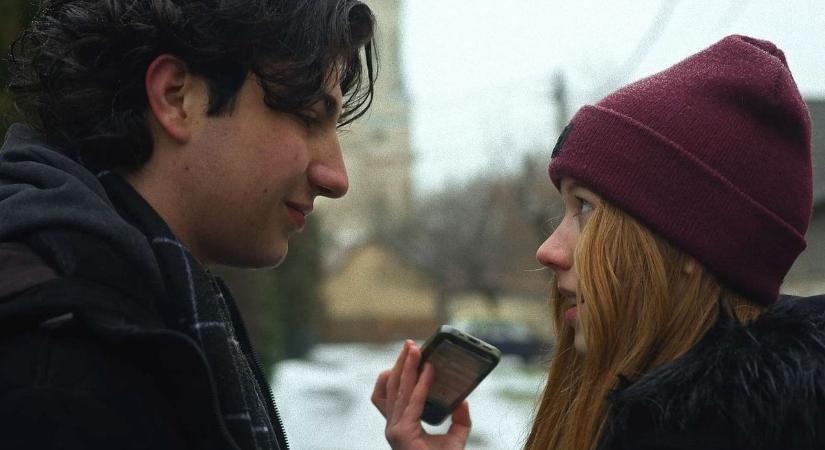 Emma karácsonya – egy magyar rendező bebizonyította, hogy saját zsebből is lehet kellemes mozit forgatni