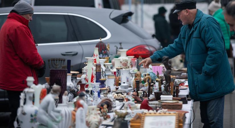 Kincsvadászat: Ausztriából, Szlovákiából is keresik a győri Antikexpot - Képgalériában mutatjuk a ritkaságokat