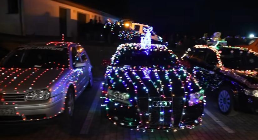 Indul a vámospércsi Fénykaraván