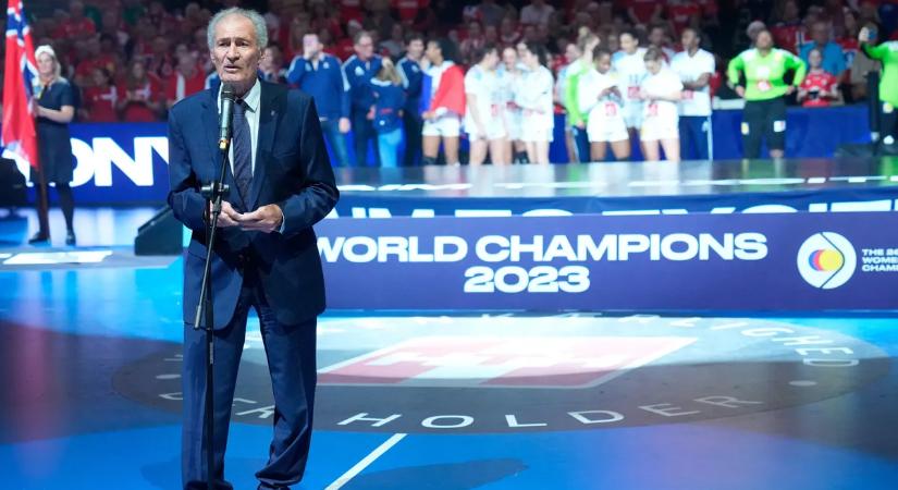 Elsöprő többséggel további négy évig a 81 éves Hasszan Musztafa az IHF elnöke