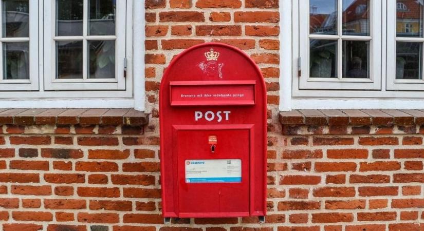 Ennyi volt: kilenc nap múlva nem lehet többé levelet feladni a postán, 1500 dolgozót rúgnak ki – a dán állam 400 év után befejezi a kézbesítést