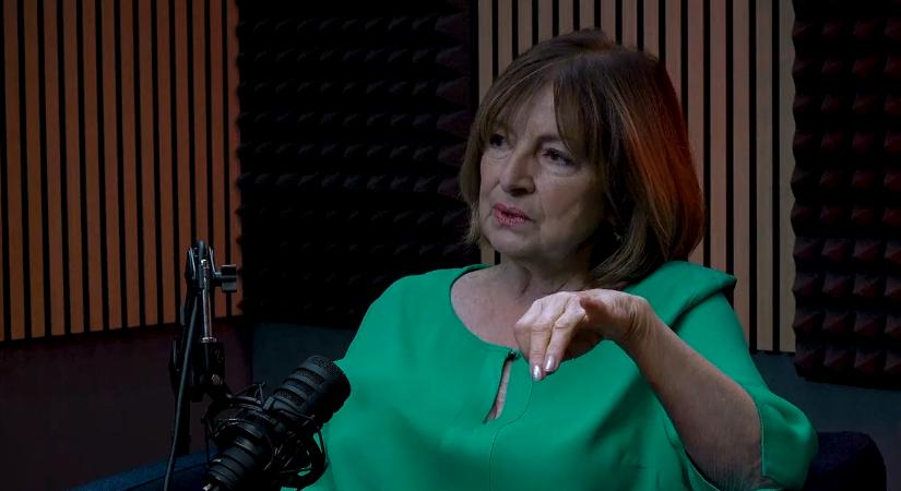 „Nem volt elég időm velük lenni” – Endrei Judit édesanyja és nagymamája elvesztéséről vallott