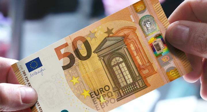 Nem állunk jól Szlovákiában: Több az adósságunk, mint a vagyonunk