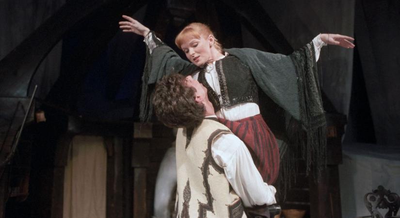 Advent a Hargitán – először betiltották, majd mégis bemutatták Sütő András drámáját