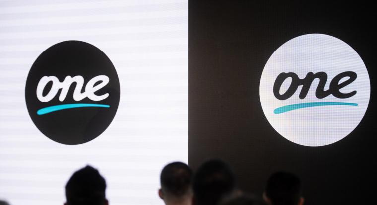 Ingyenes mobilnettel és tévécsatornával ünnepel a One Magyarország karácsonykor