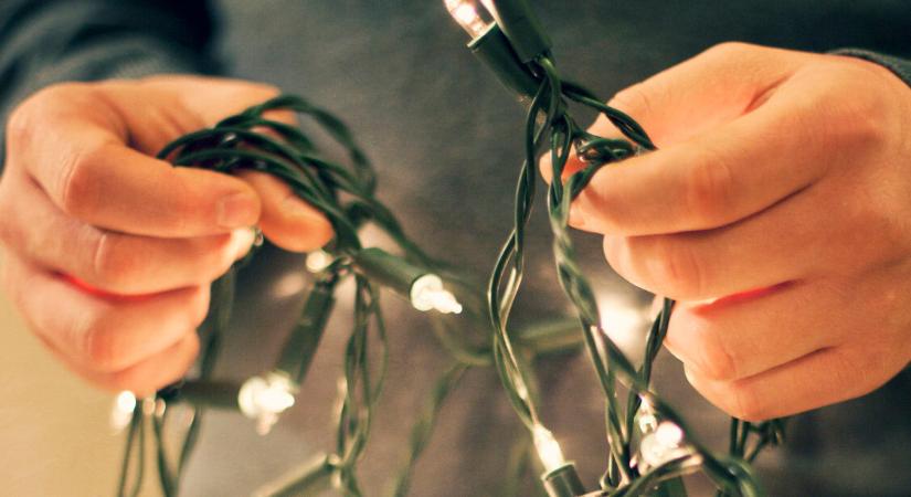 Egy rossz döntés, és lángol a lakás – csak biztonságos helyről vegyünk égősort