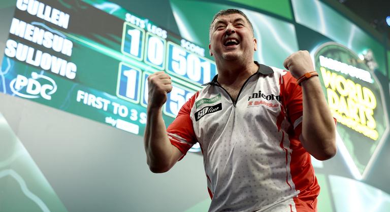 Kocsmasport a javából: mattrészegen nyert meccset a darts-vb-n az osztrák játékos