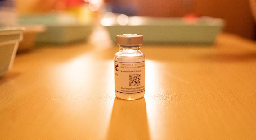 Döbbenetes mi derült ki a Covid-oltásokról, brutális mellékhatásokra figyelmeztetnek a szakértők