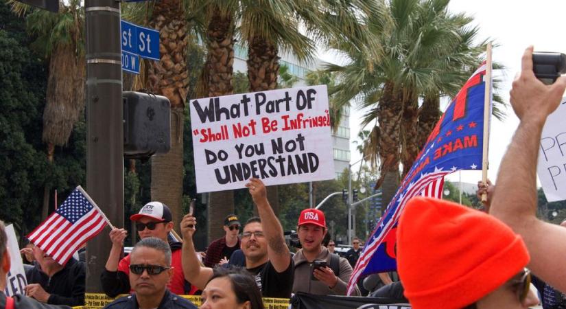 Trumppal szembejön a valóság: hiába a rengeteg áldozat, mégsem követik a jó példát