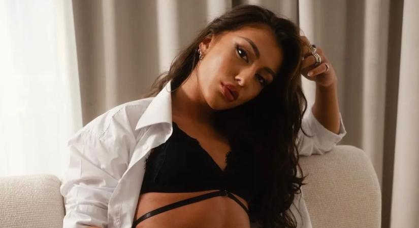 Mihályfi Luca feszülős kezeslábasban forgatta legújabb számának videóklipjét