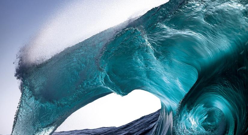 A természet végtelen ereje és szépsége árad ezekről a lenyűgöző hullámfotókról