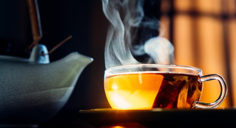 Figyelmeztet a hatóság: senki ne igyon ebből a teából