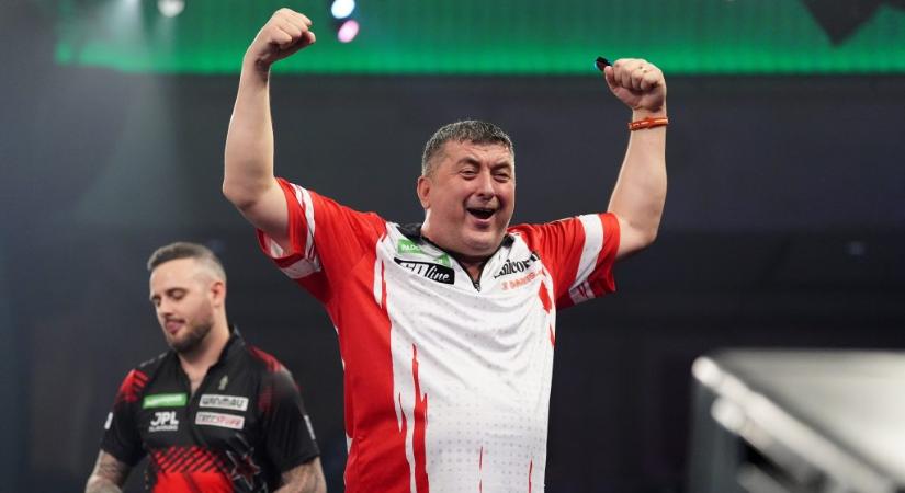 „Ha ez a darts, akkor én ebből nem kérek” – kiakadt ellenfele időhúzásán a vébéről kiesett játékos