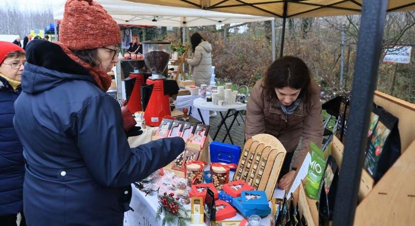 Ilyen volt az év utolsó termelői piaca a Hóci-parton (galéria)