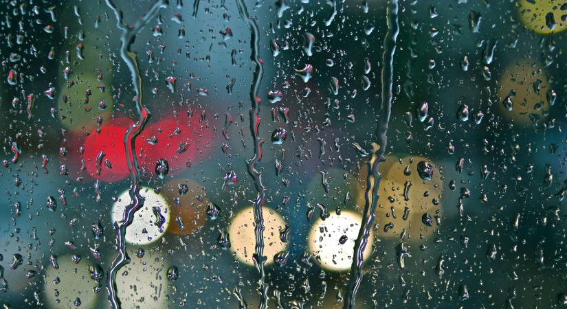 Itt a hivatalos előrejelzés: jön a havas eső