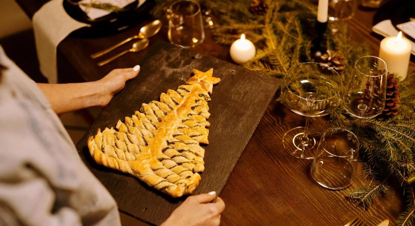 Fenyőfa alakú pesto-s leveles tészta: ünnepi vendégváró recept