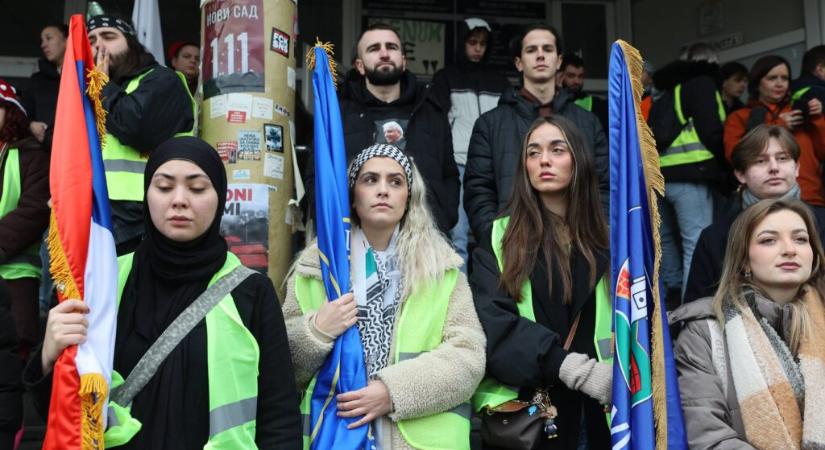 „Vagy ők vagy mi” Novi Pazarban