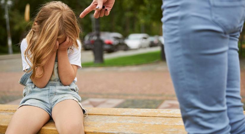 Azt gondolod, a szigor hatékony? Ez a 9 jel arra utal, hogy túl kemény vagy a gyerekeddel