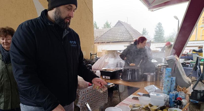 Agyvérzést kapott a 12 éves kislány, egy emberként mozdult meg Pankáért a Balaton-parti város