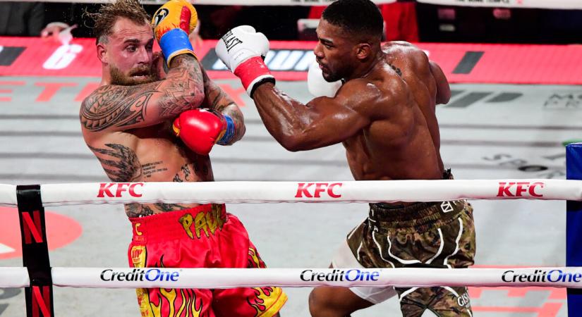 Törött állkapoccsal ment bulizni Jake Paul a kiütés másnapján