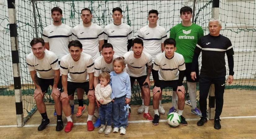 Karácsonyi focikupa: besenyőtelki aranyvasárnap Füzesabonyban