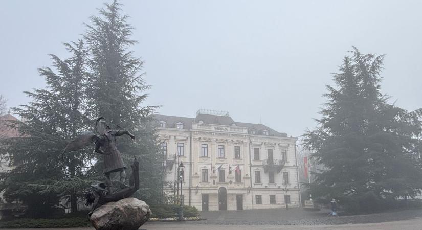 Hétfőn végre eltűnik a szürkeség?