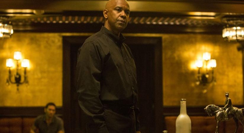 Ebben az akcióthrillerben Denzel Washington nem is lehetne keményebb