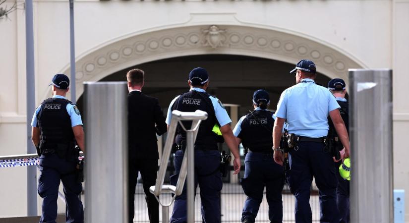 Az ausztrál merénylőkről azt hitték: apa és fia együtt nyaral