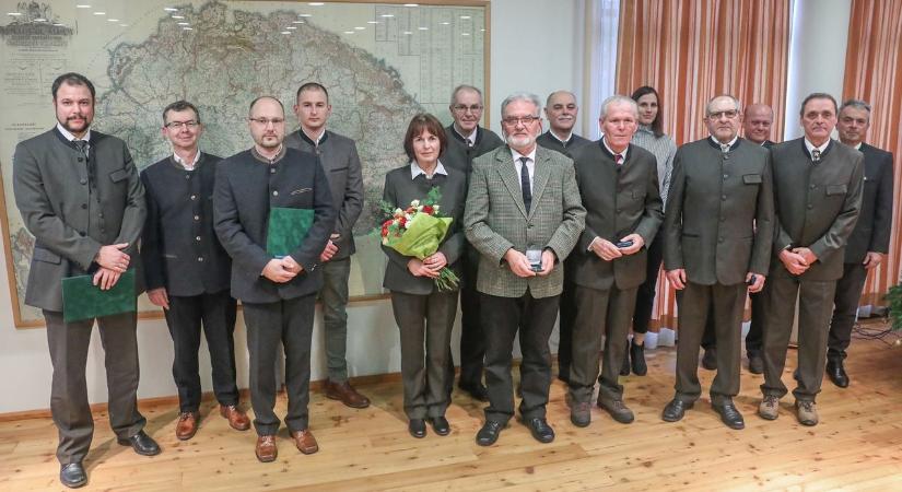 Kitüntetett erdészek - elismeréseket adtak át az évzárón