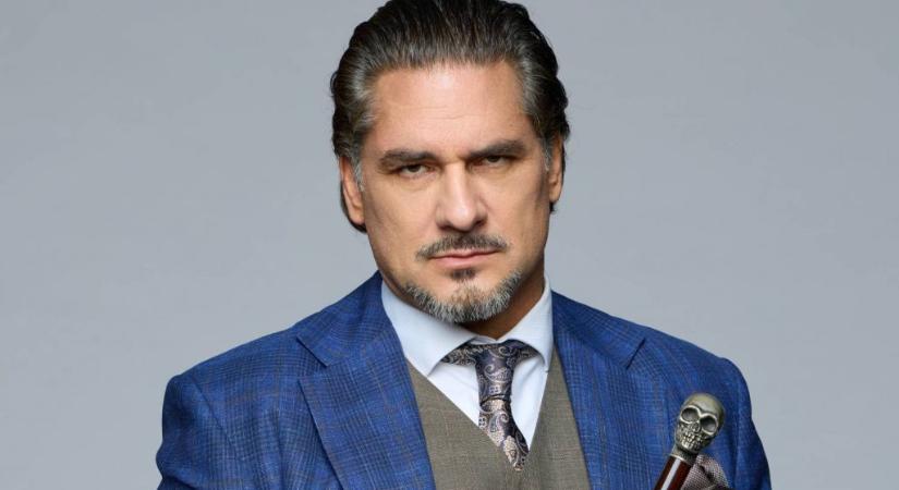 Gyászol Árpa Attila