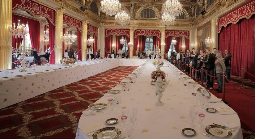 Éveken át lopkodta az értékes antik tárgyakat Macron főkomornyikja az Élysée-palotából