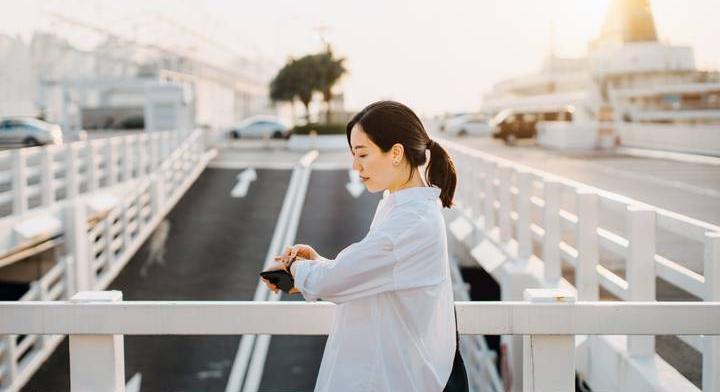 Felejtsd el a napi 10 ezer lépést: ez a gyaloglás 30 perc alatt formál