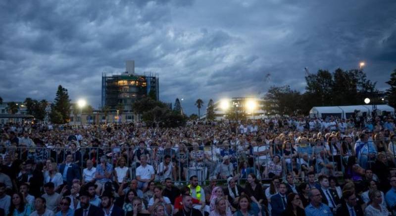 Ezrek emlékeztek Sydney-ben az egy hete történt merénylet áldozataira