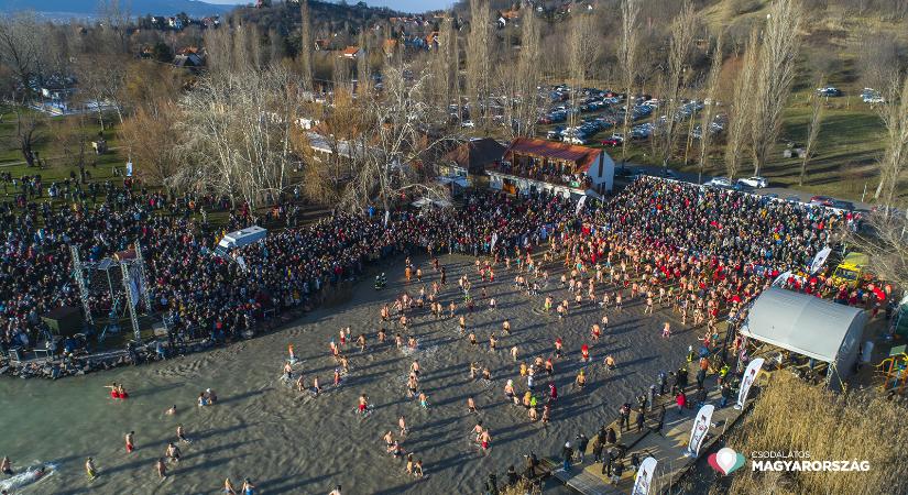 2026-ban is újévi csobbanás várja a bátrakat Szigligeten