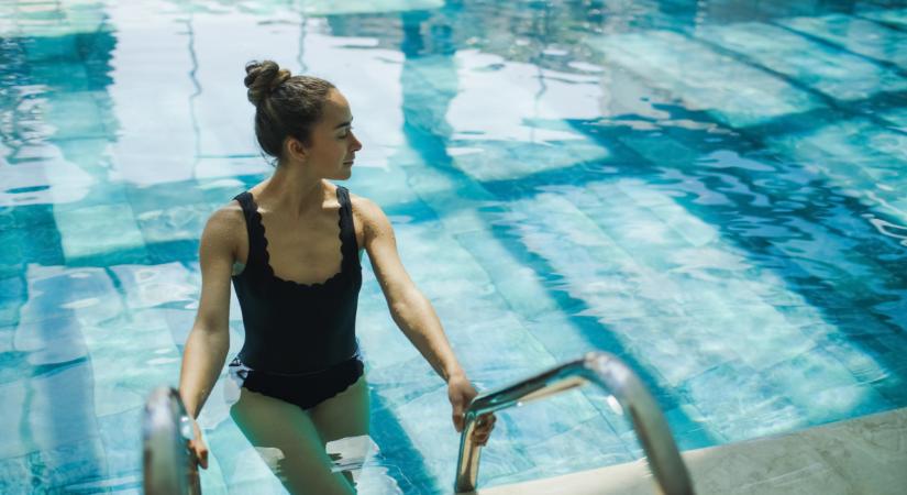 Egy napig mindenki ingyen csobbanhat: rendhagyó nyitásra készül a gyógyfürdő  forraltbor is jár