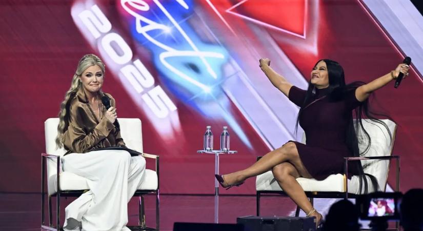 A korábban Trumpot bíráló Nicki Minaj most „lenyűgöző példaképnek” nevezte az amerikai elnököt