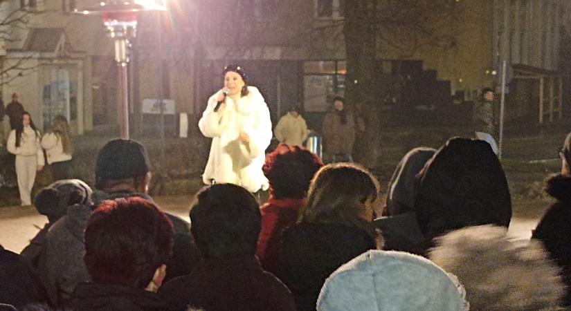 Szintár Dórával búcsúztatták a tamásiak az adventet