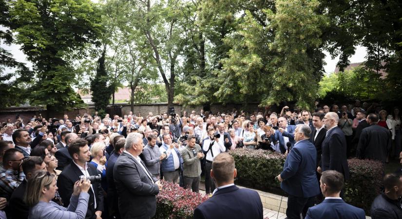 RMDSZ-felmérés: az erdélyi magyarok több mint 90 százaléka bízik Orbán Viktorban, az ellenzéki politikusok bizalmi indexe nagyon alacsony