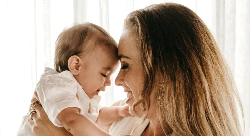 Másodszor is megérkezik a családi pótlék decemberben, mutatjuk, mikor