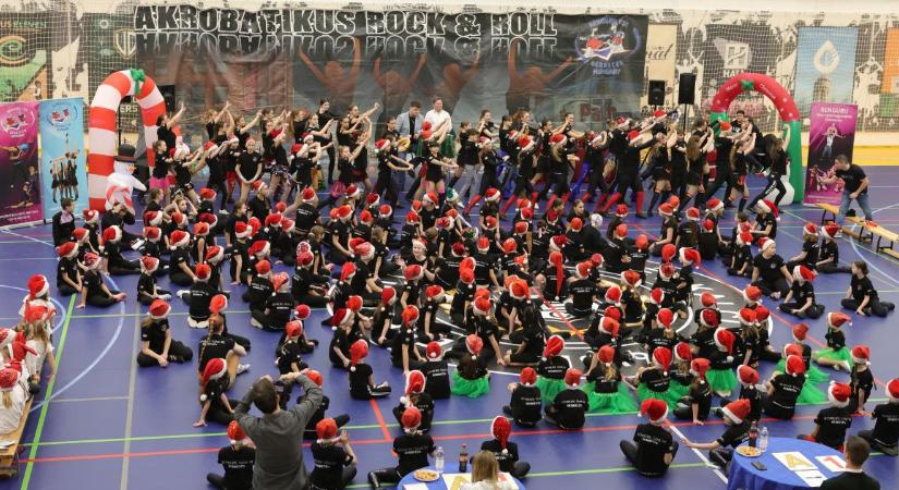 Telt ház előtt mutatták meg, mit tudnak a debreceni akrobatikus rock’n’roll táncosok