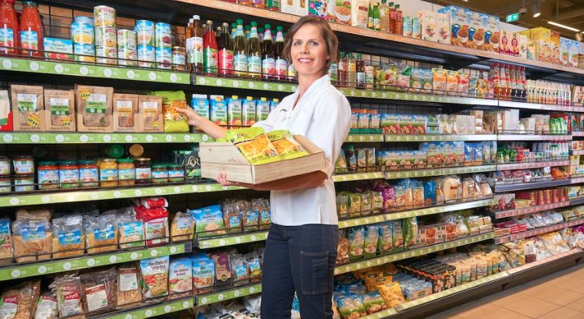 Így lesznek nyitva az élelmiszerüzletek