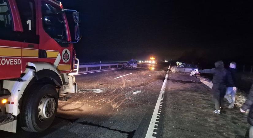 Kiderült, kik sérültek meg a vasárnapi M3-as balesetben