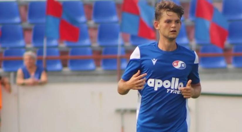 Meglepőt húzott a magyar középpályás: nem nyaralni, focizni ment a Maldív-szigetekre