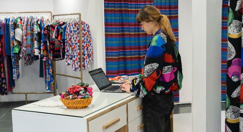 Az új TOMCSANYI bolt az alkotás tere és a személyes találkozások helyszíne