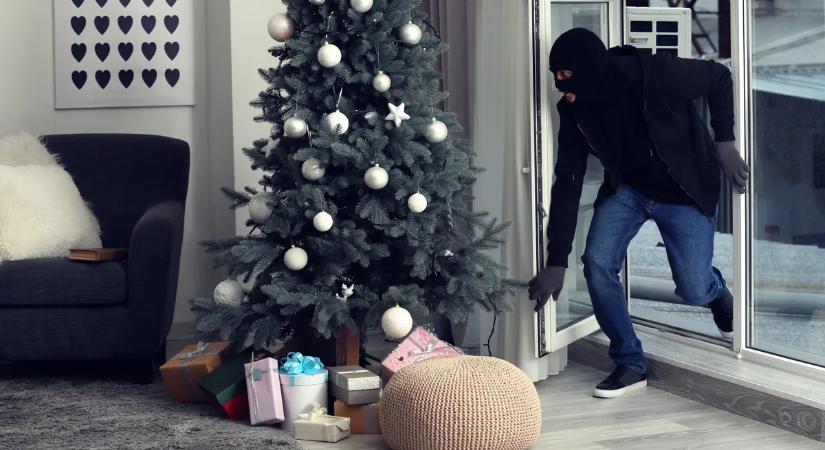 Így kerüld el a karácsonyi betörést – Ezek a módszerek megvédenek az ünnepek alatt is