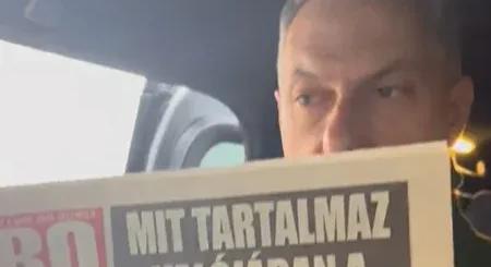 Lázár János a betiltott Borsot lapozgatva: Milyen szerencse, hogy a bírók csak a Tiszának nyalnak