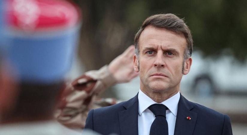 Putyin asztalhoz ülne Macronnal – a francia elnök Zelenszkijt is bevonná